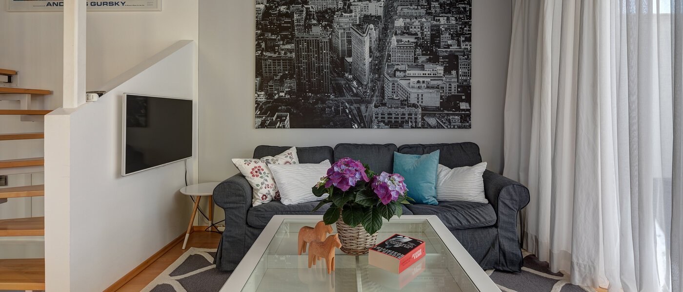 Половина двухквартирного жилого дома Gröbenzell 05 гостиная 11015