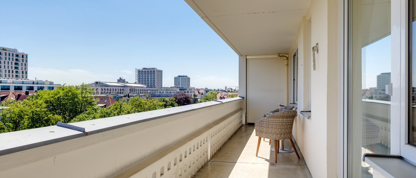 квартира München Schwabing (links der Leopoldstraße) 01 балкон 11029