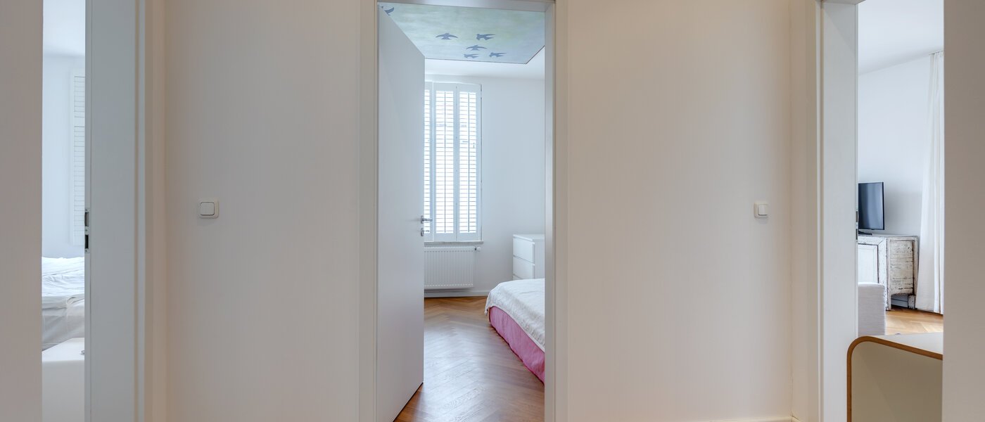 квартира München Neuhausen 03 коридор 11045