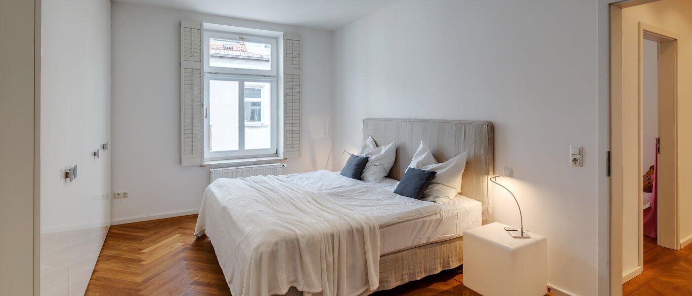 квартира München Neuhausen 01 спальная комната 11045