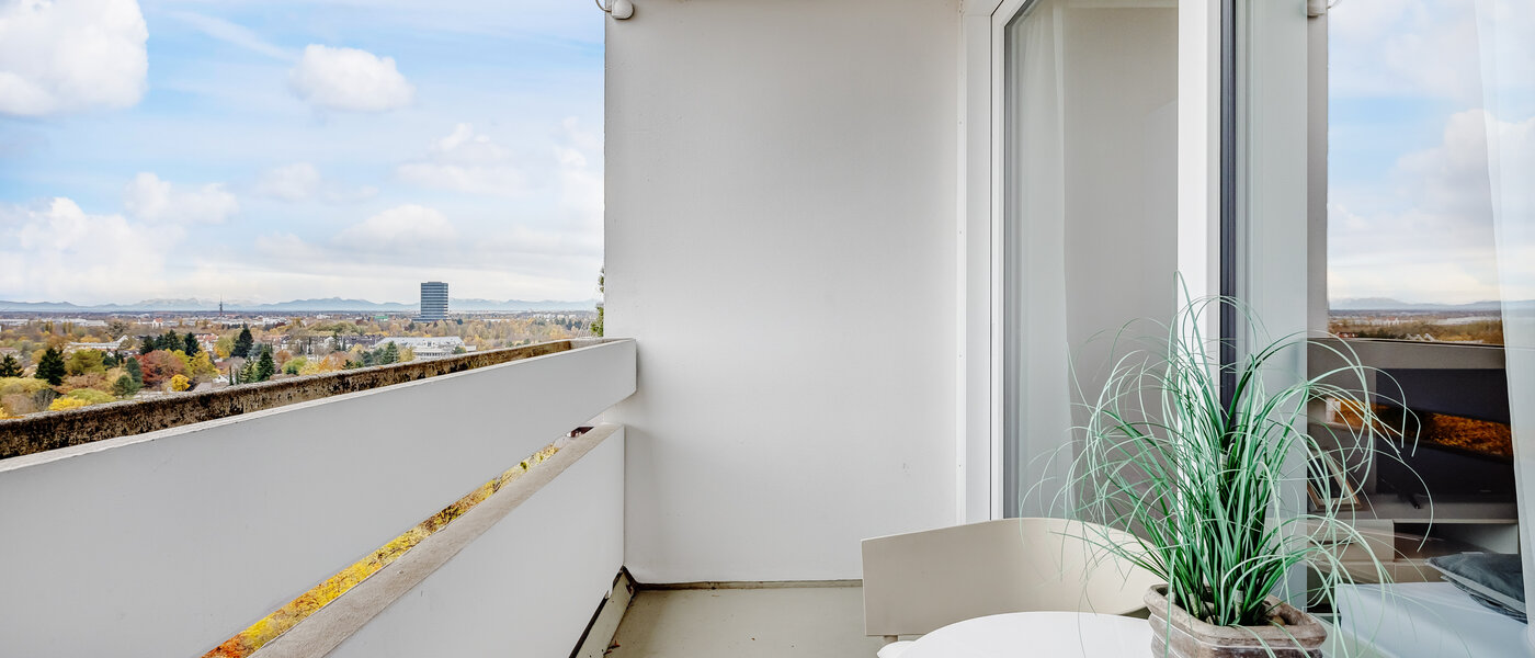 квартира München Arabellapark 02 балкон 11073