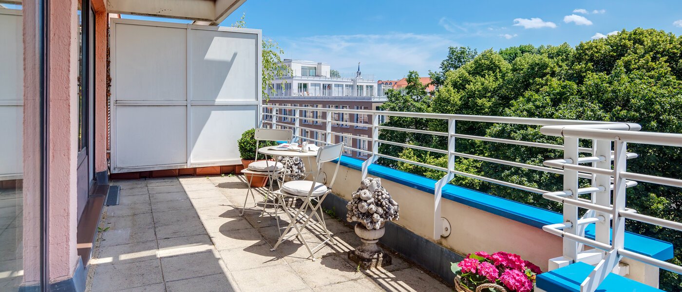 мансардная квартира München Bogenhausen 02 терраса 11076