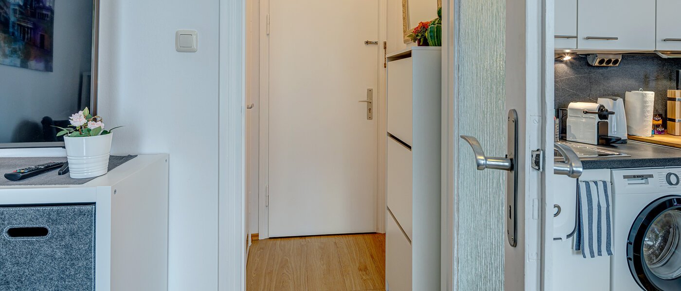 квартира München Lehel 01 коридор 11085