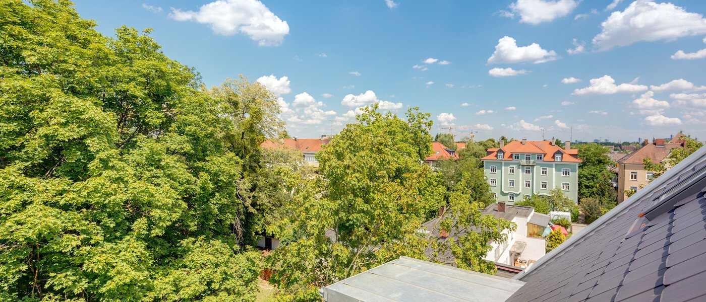 двухэтажная квартира München Pasing 01 вид из окна 11136