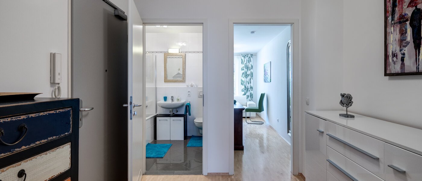 квартира München Bogenhausen 01 коридор 11173