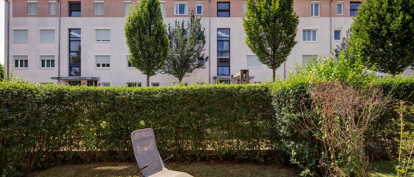 квартира München Bogenhausen 01 вид из окна 11173