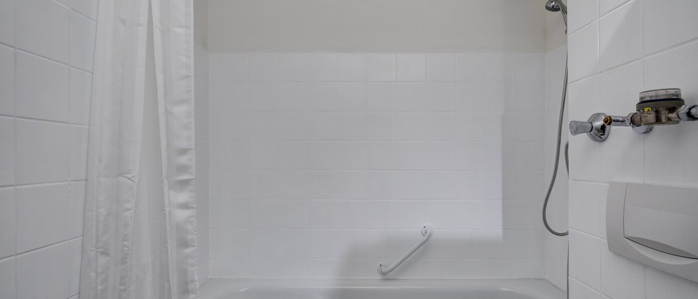 квартира München Schwabing-West (rund um den Bonner Platz) 02 ванная комната 11195