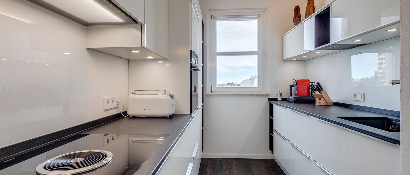 мансардная квартира München Arabellapark 03 кухня 11226