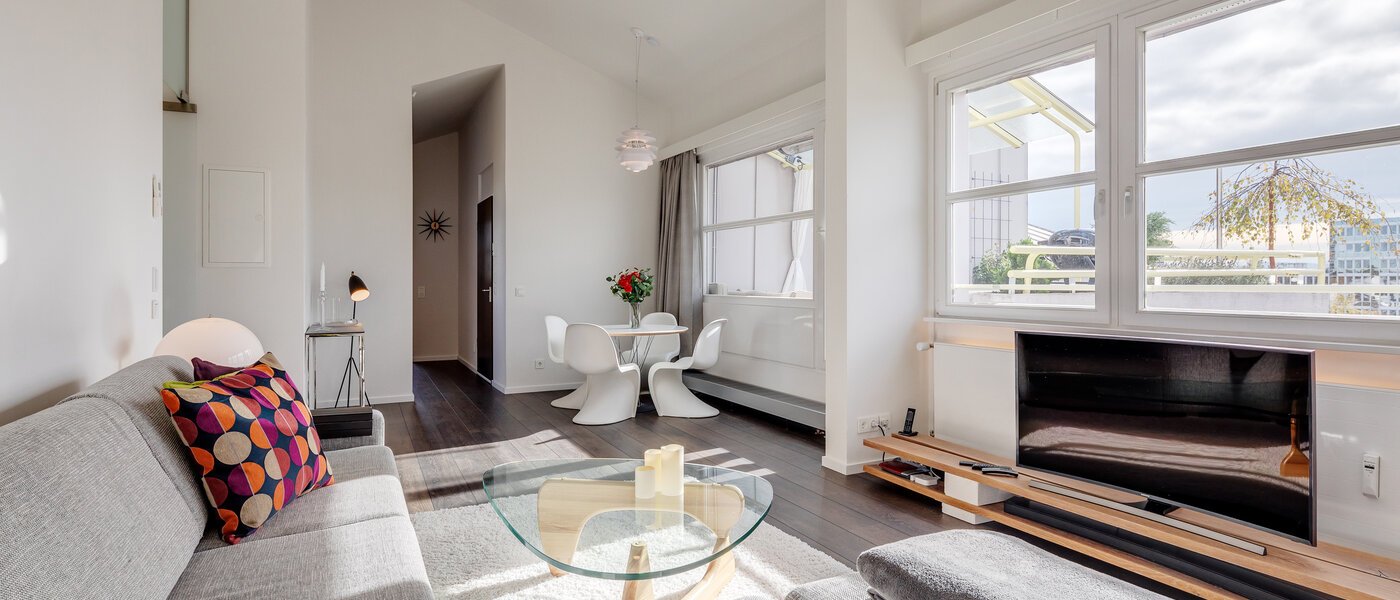 мансардная квартира München Arabellapark 03 жилое пространство 11226