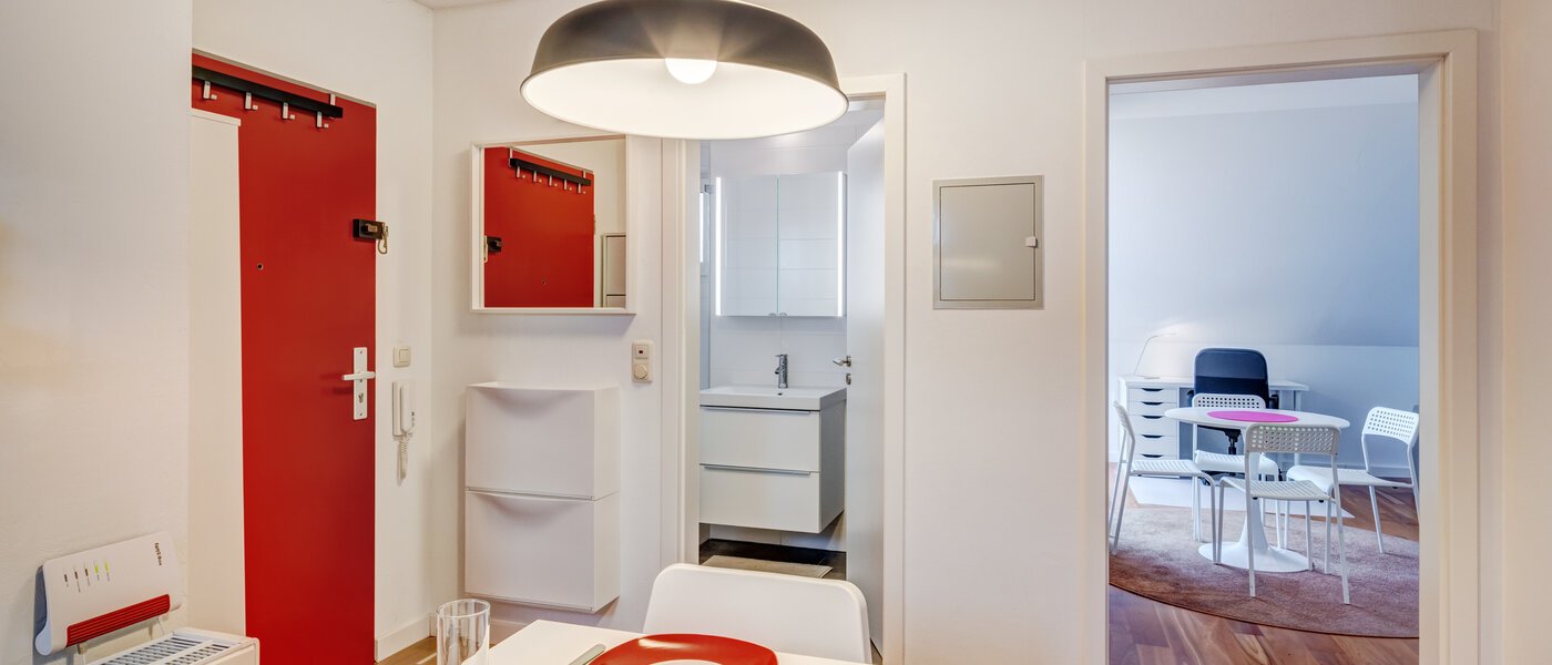 мансардная квартира München Schwabing-Nord (zw. Leopoldstraße & Englischen Garten) 01 коридор 11235