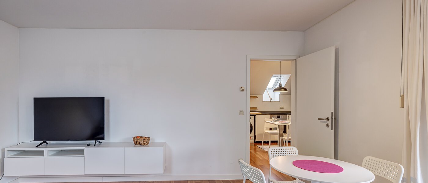 мансардная квартира München Schwabing-Nord (zw. Leopoldstraße & Englischen Garten) 03 жилое пространство 11235