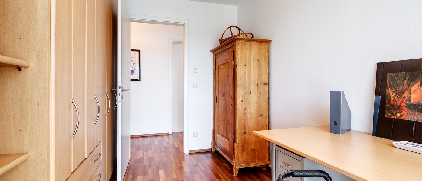 квартира München Parkstadt Solln 03 рабочий кабинет 11253