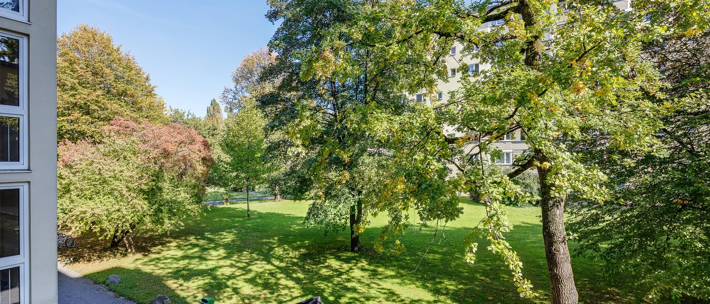 квартира München Parkstadt Bogenhausen 02 вид из окна 11276