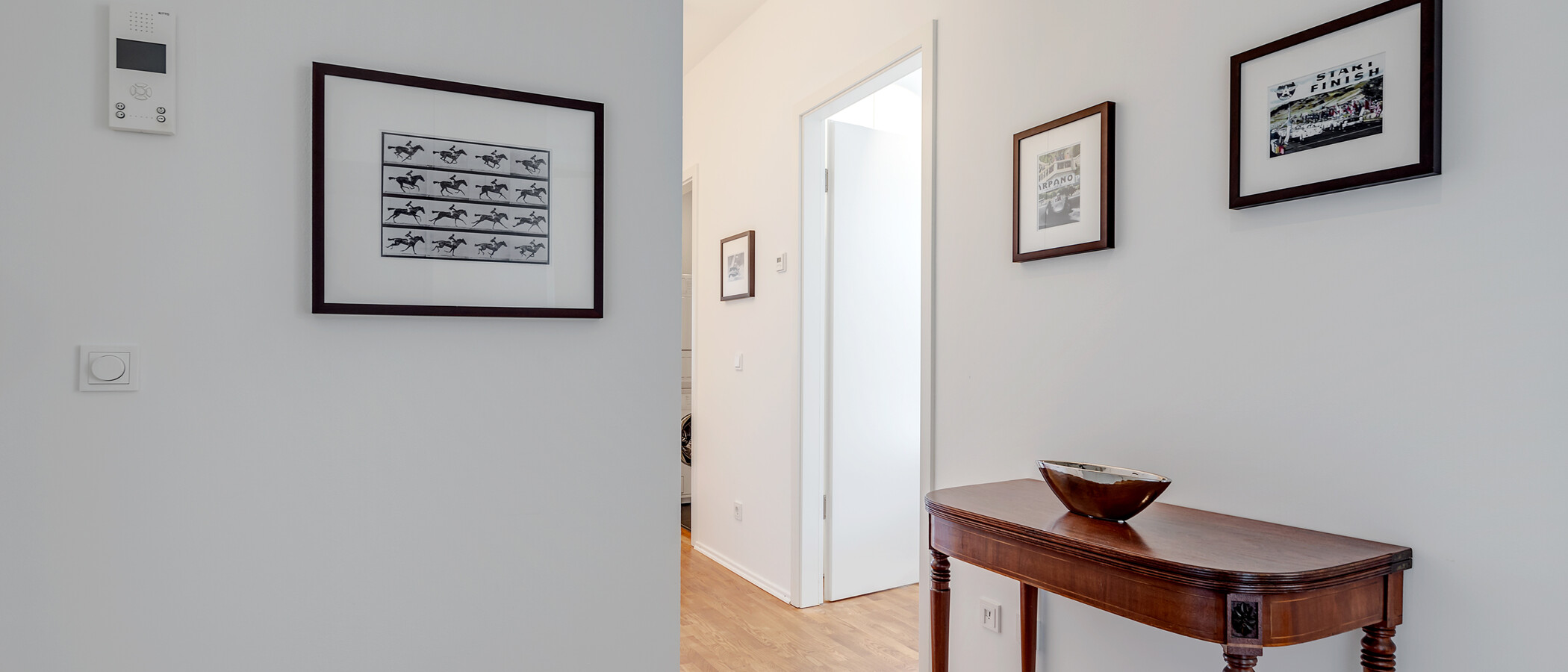 квартира München Schwabing-Nord (zw. Belgrad- & Leopoldstraße) 01 коридор 11278