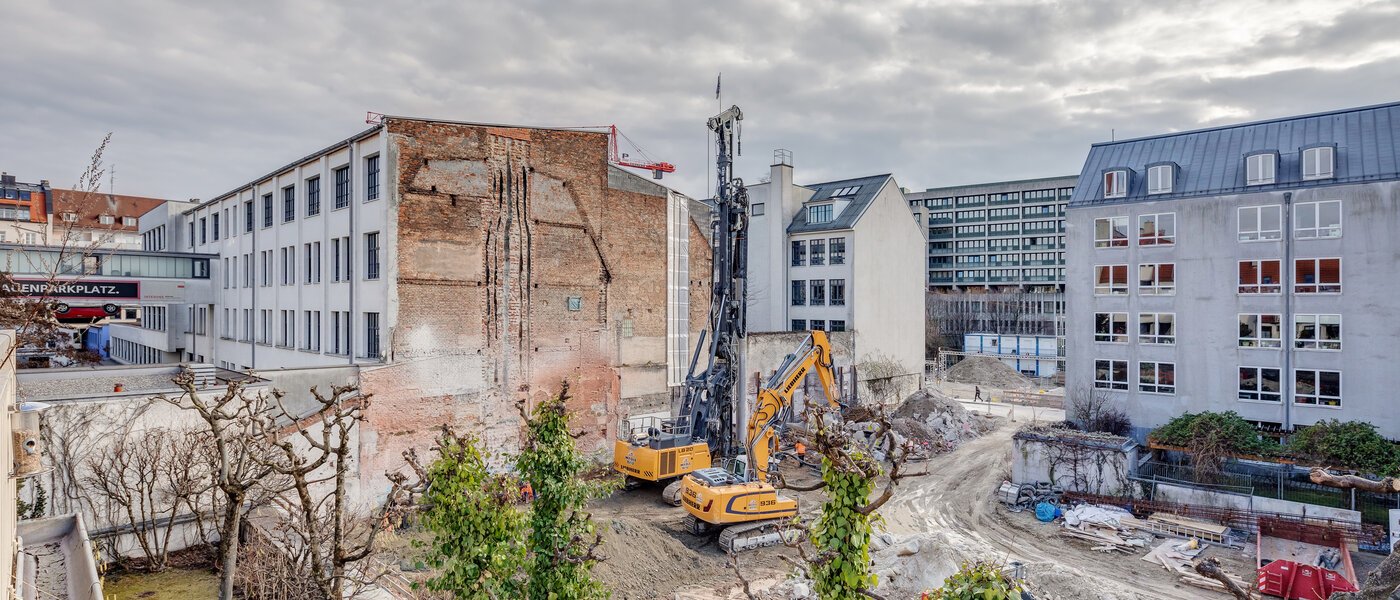 двухэтажная квартира-галерея München Maxvorstadt 03 вид из окна 11294