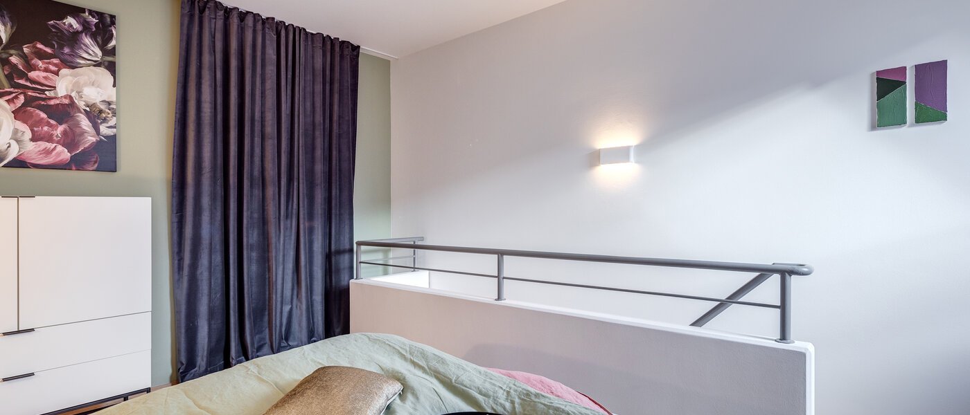 двухэтажная квартира-галерея München Maxvorstadt 02 зона для сна 11294