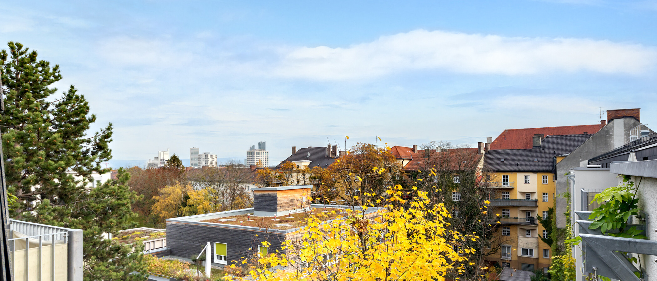 мансардная квартира München Schwabing-West (rund um den Bonner Platz) 01 вид из окна 11304