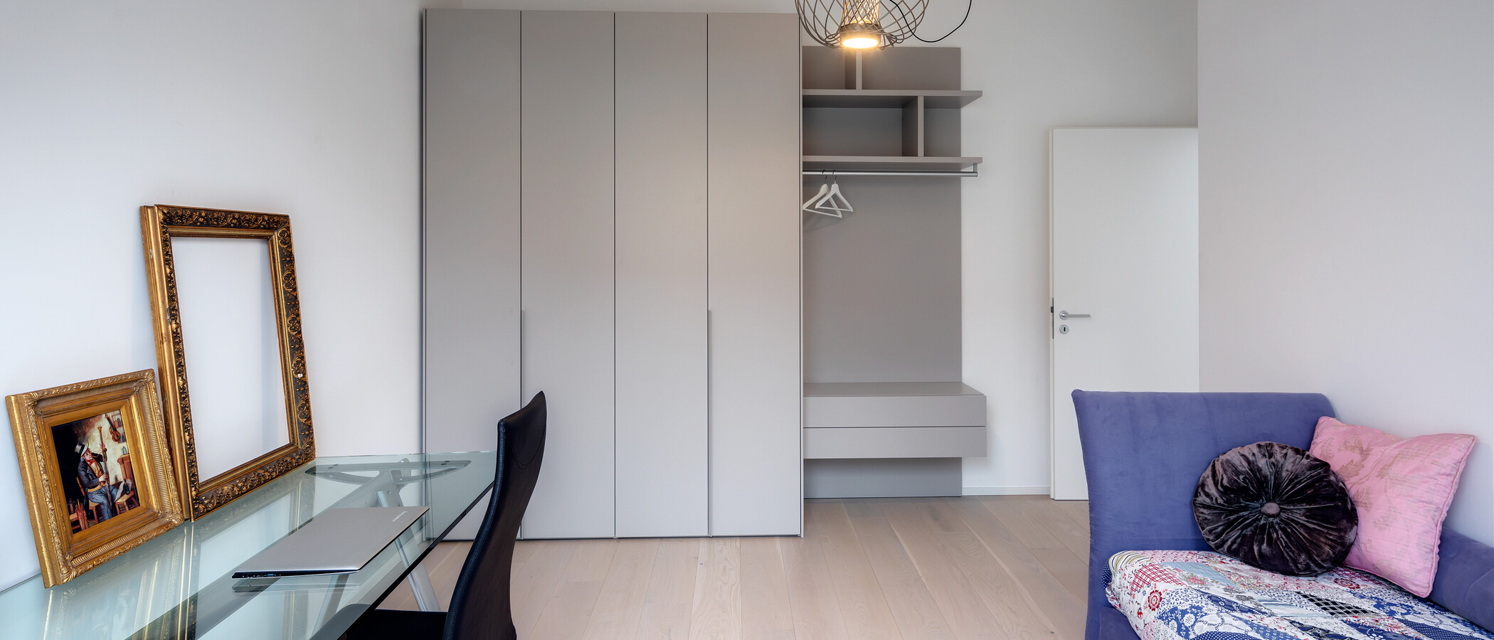 мансардная квартира München Schwabing-West (rund um den Bonner Platz) 03 гостевая комната 11304