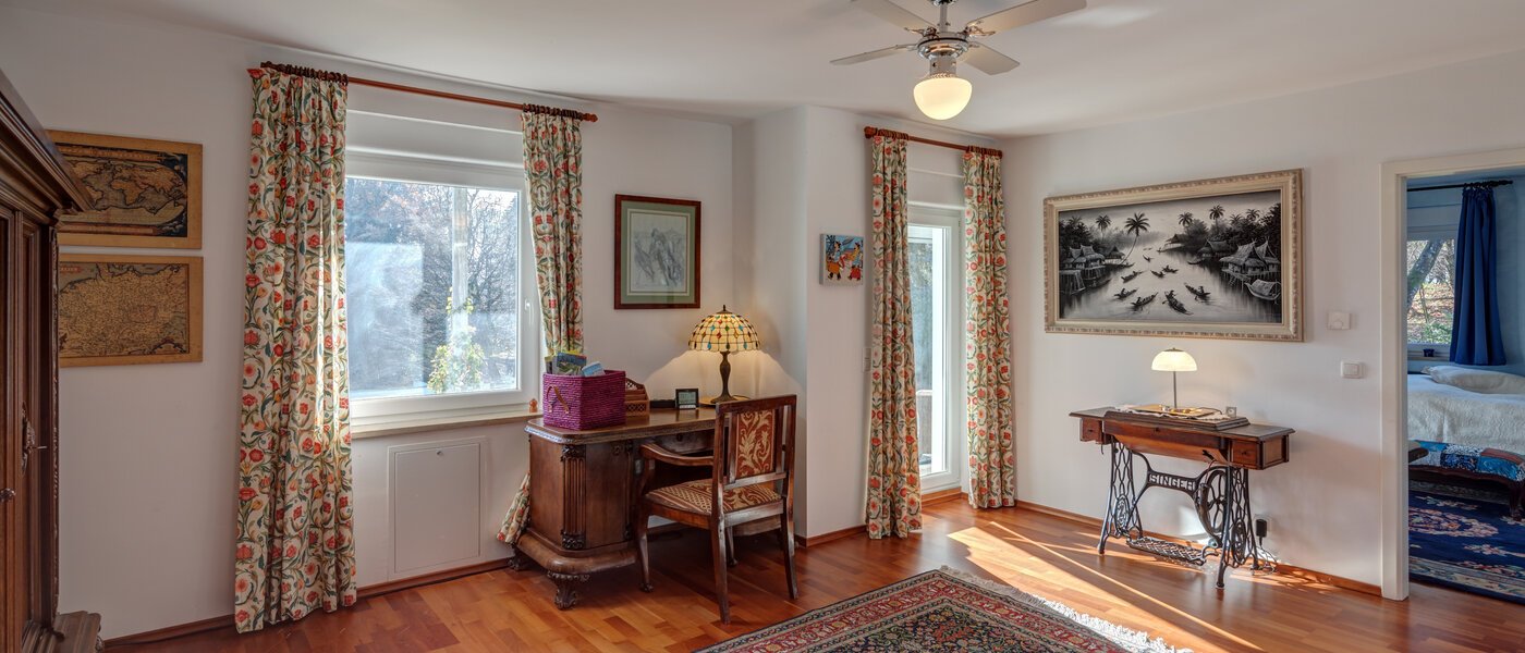 Особняк Starnberg 01 рабочий кабинет 11331