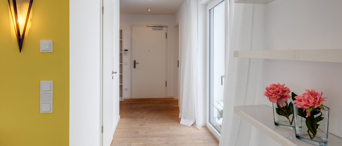 квартира München Schwabing-West 01 коридор 11349