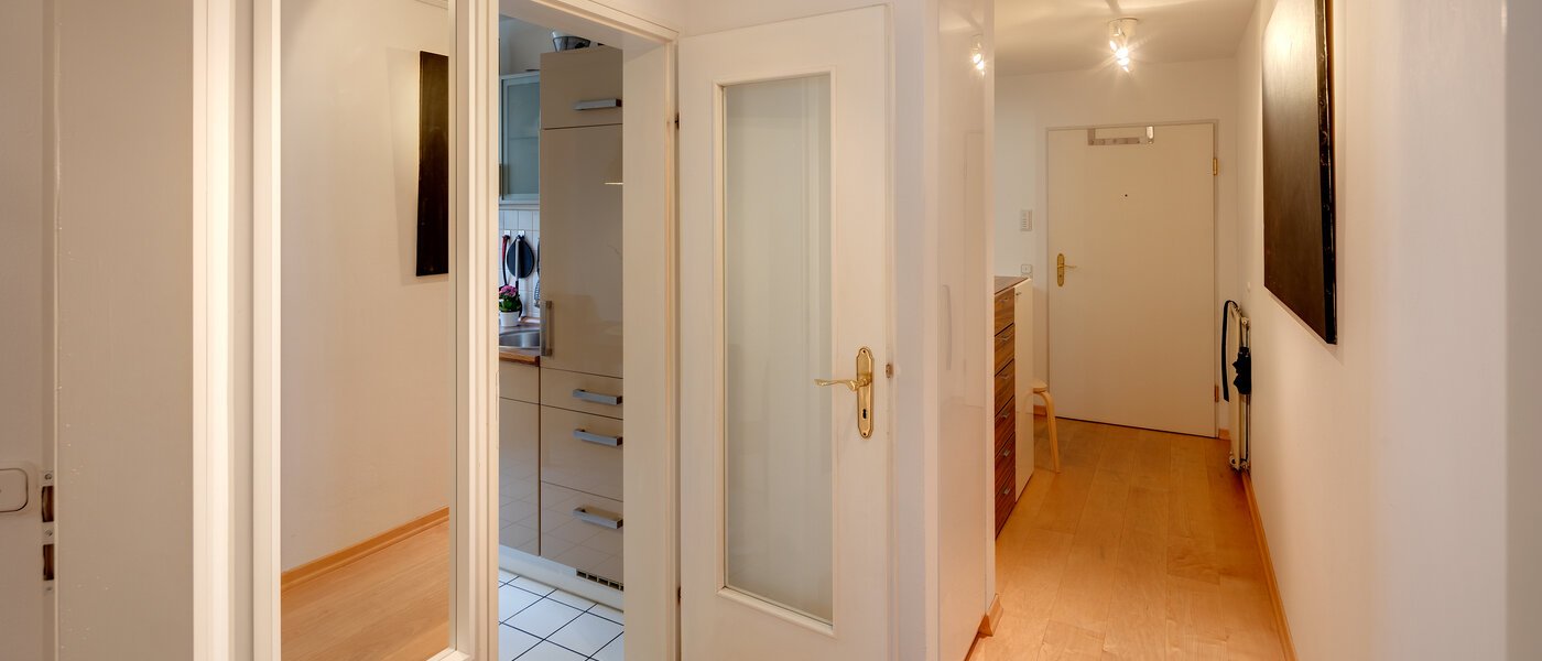 квартира München Lehel 01 коридор 11361