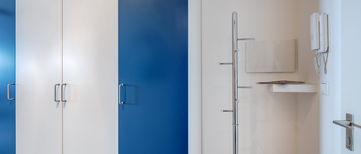 квартира München Arabellapark 02 коридор 11422