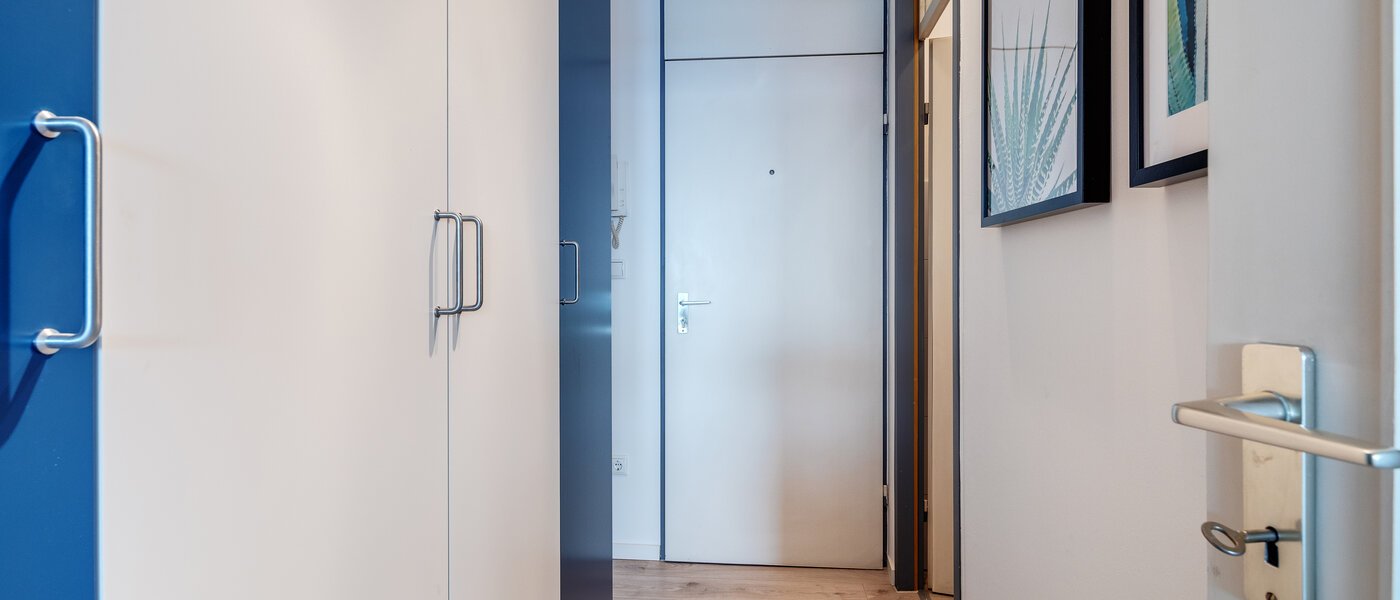 квартира München Arabellapark 03 коридор 11422