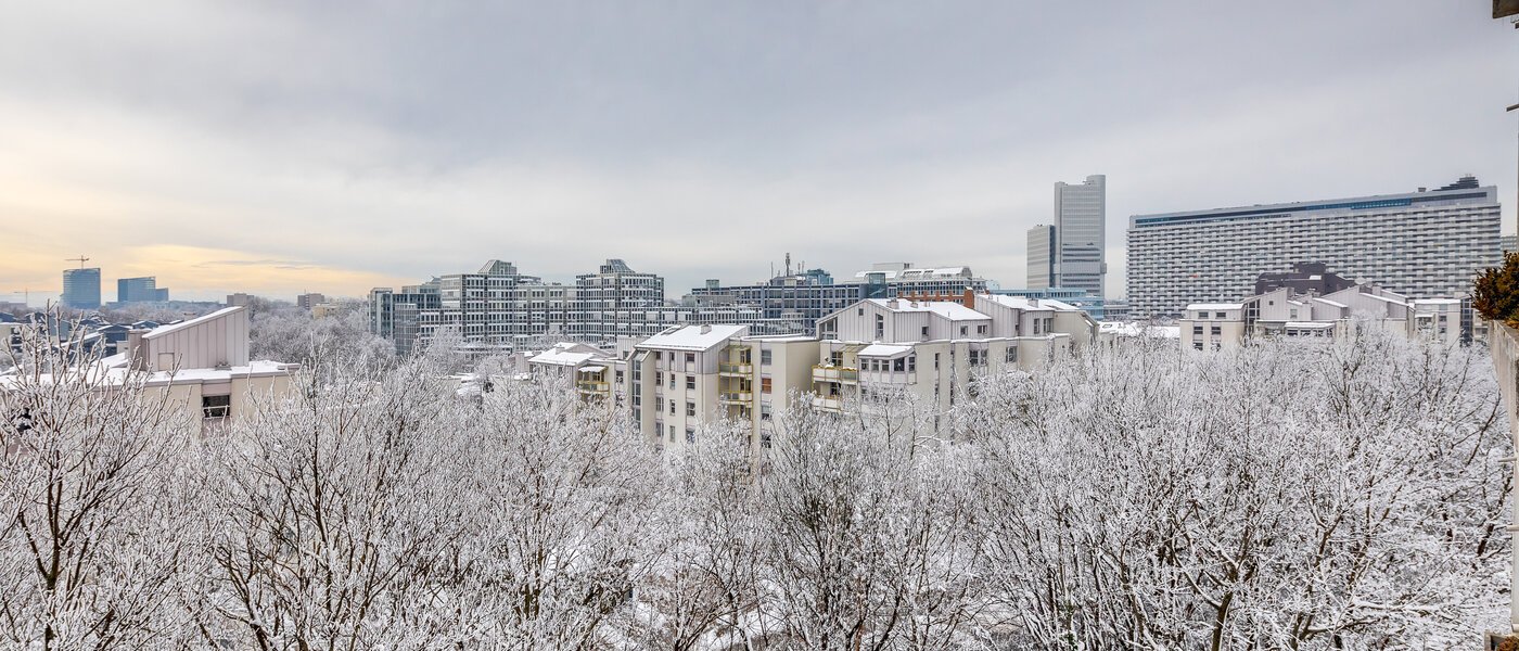 квартира München Arabellapark 02 вид из окна 11422