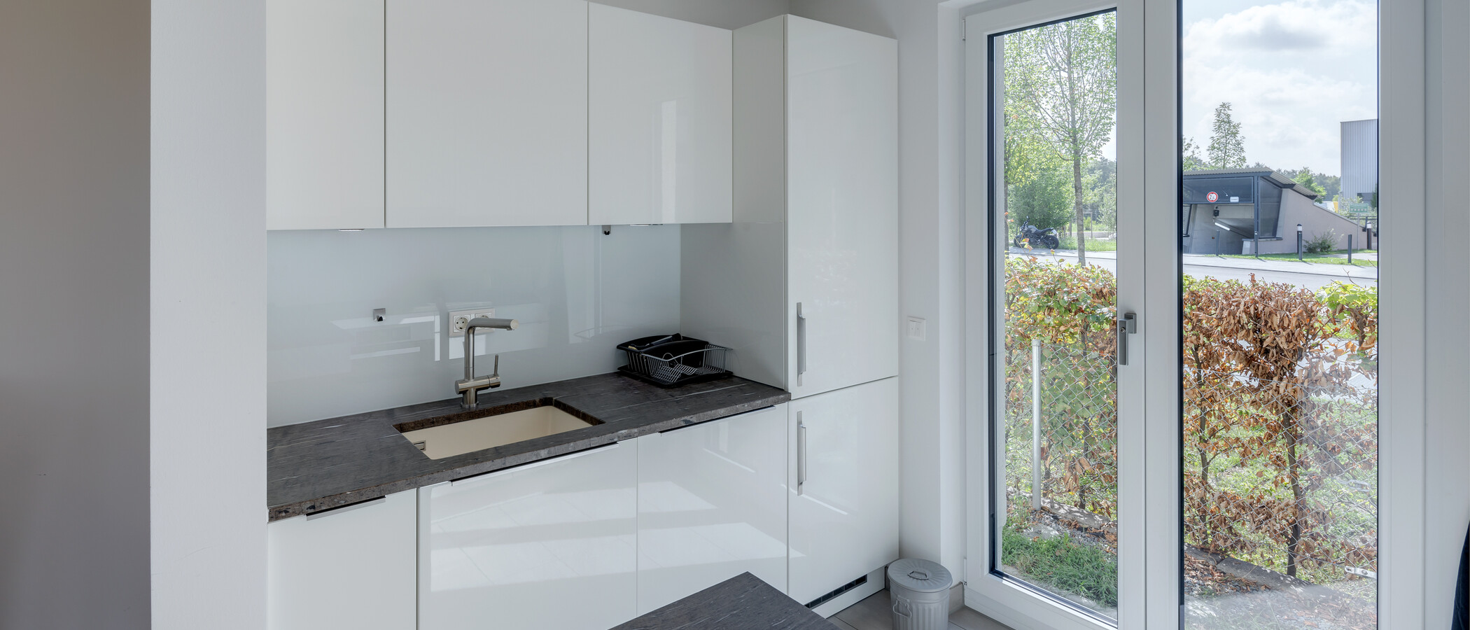 квартира с садом München Neuaubing 01 кухня 11442
