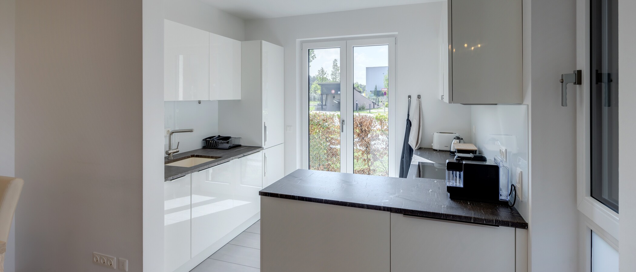 квартира с садом München Neuaubing 03 кухня 11442