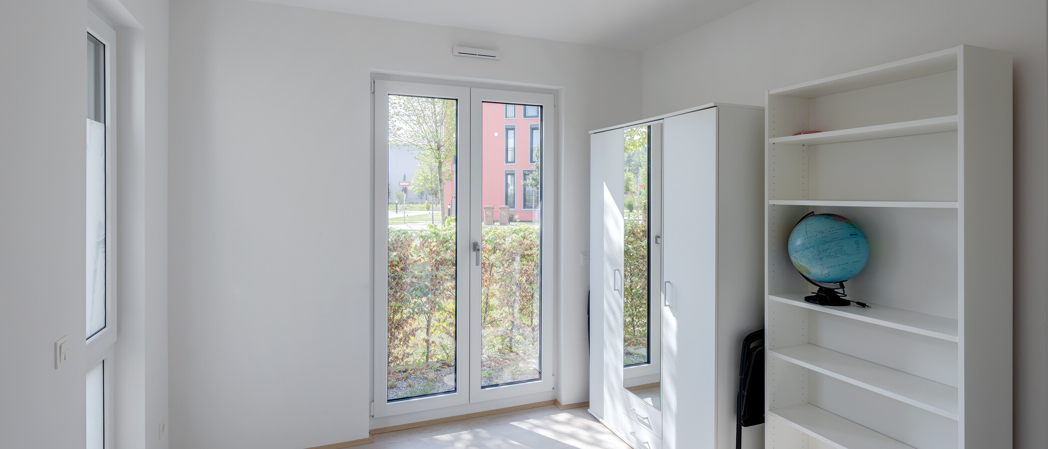 квартира с садом München Neuaubing 02 рабочий кабинет 11442