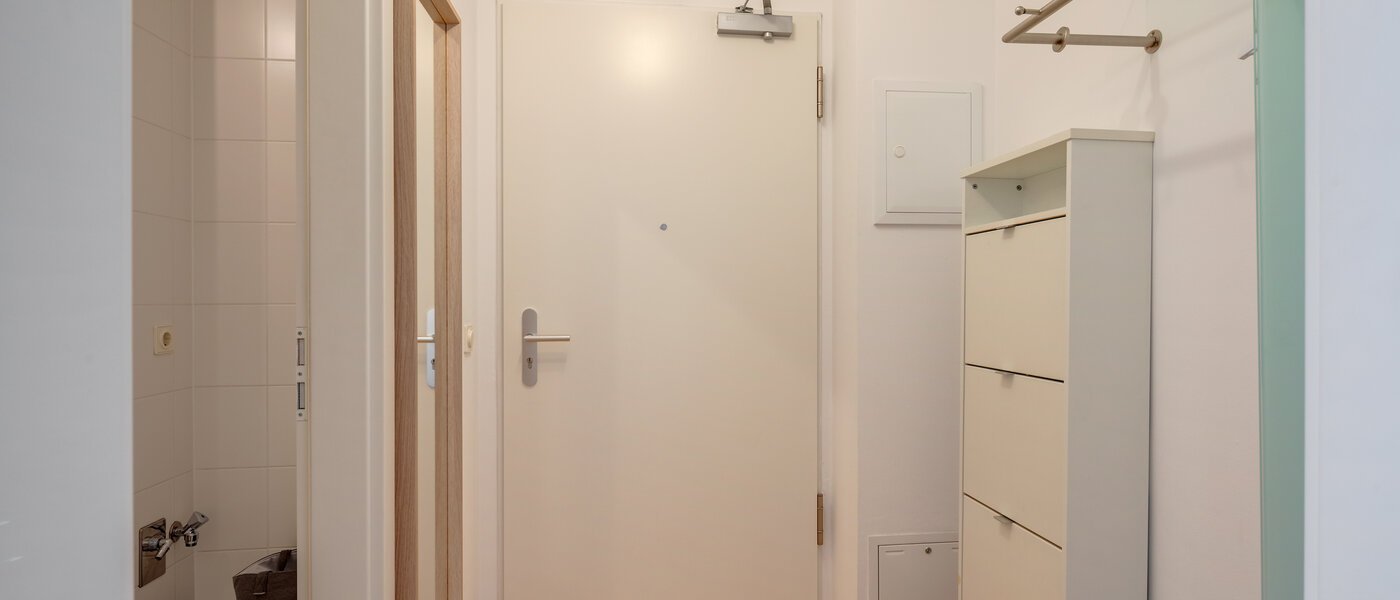 квартира München Maxvorstadt - Westen 02 коридор 11480