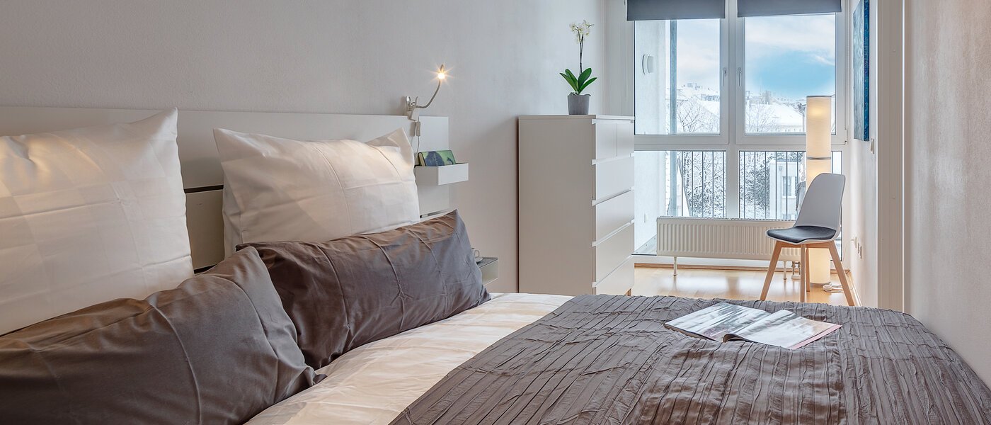 квартира München Maxvorstadt - Westen 02 спальная комната 11480