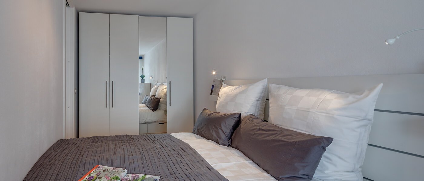 квартира München Maxvorstadt - Westen 04 спальная комната 11480