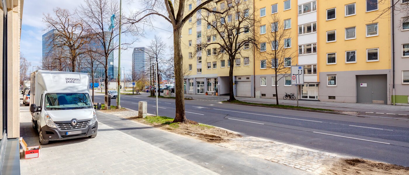 квартира München Bogenhausen 02 вид из окна 11481