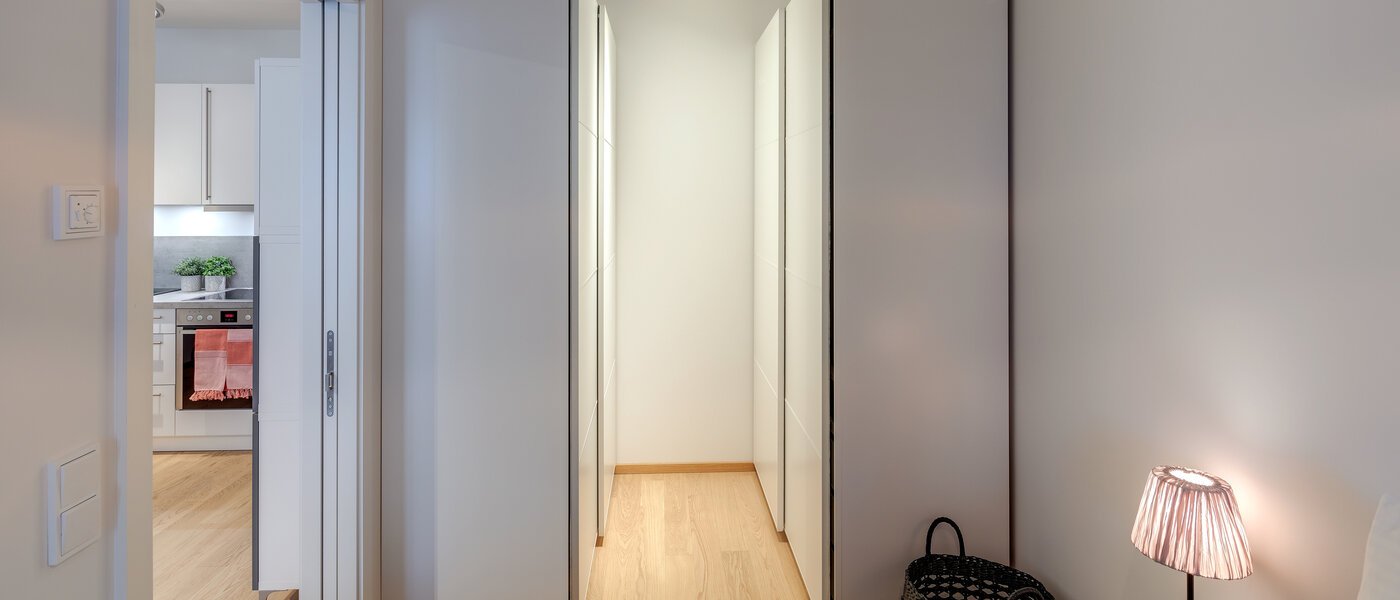 квартира München Bogenhausen 03 спальная комната 11481