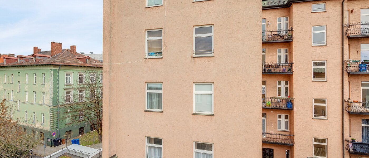 мансардная квартира München Schwanthalerhöhe 02 вид из окна 11507