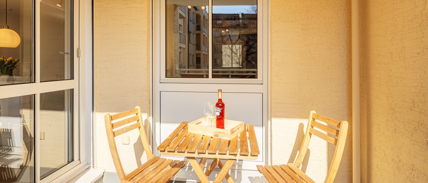 квартира München Schwabing-Nord (zw. Leopoldstraße & Englischen Garten) 02 балкон 11551