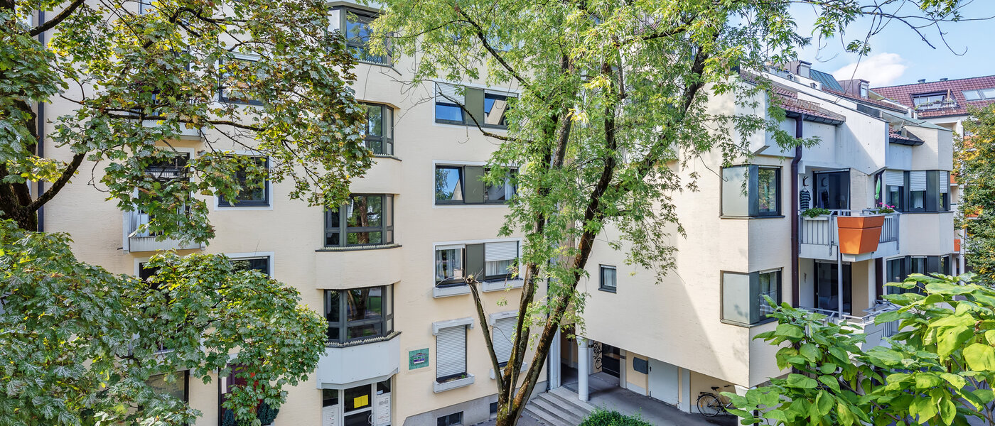 квартира München Bogenhausen 03 вид из окна 11603