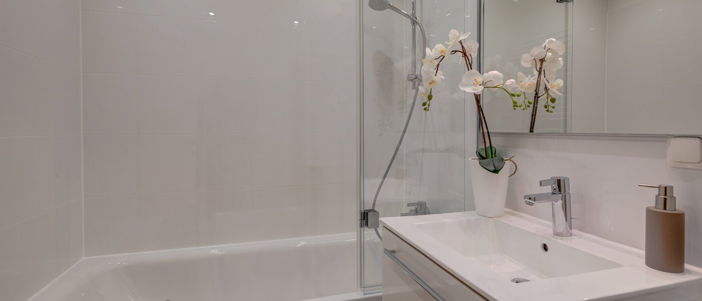 квартира München Schwabing (rechts der Leopoldstraße) 01 ванная комната 11606