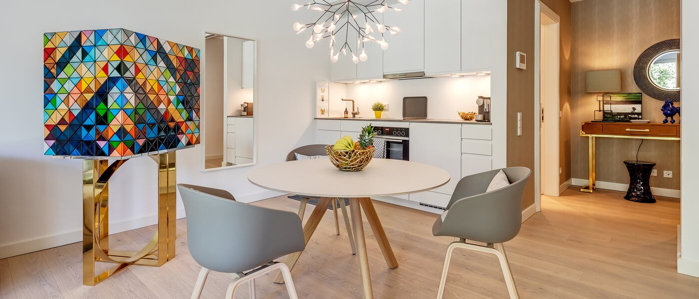 квартира München Maxvorstadt 01 обеденная зона 11609