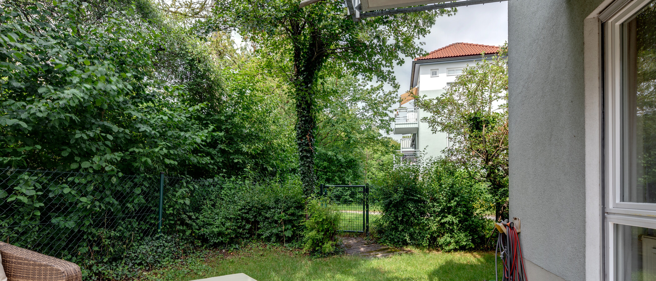 квартира München Lerchenau 01 сад 11659