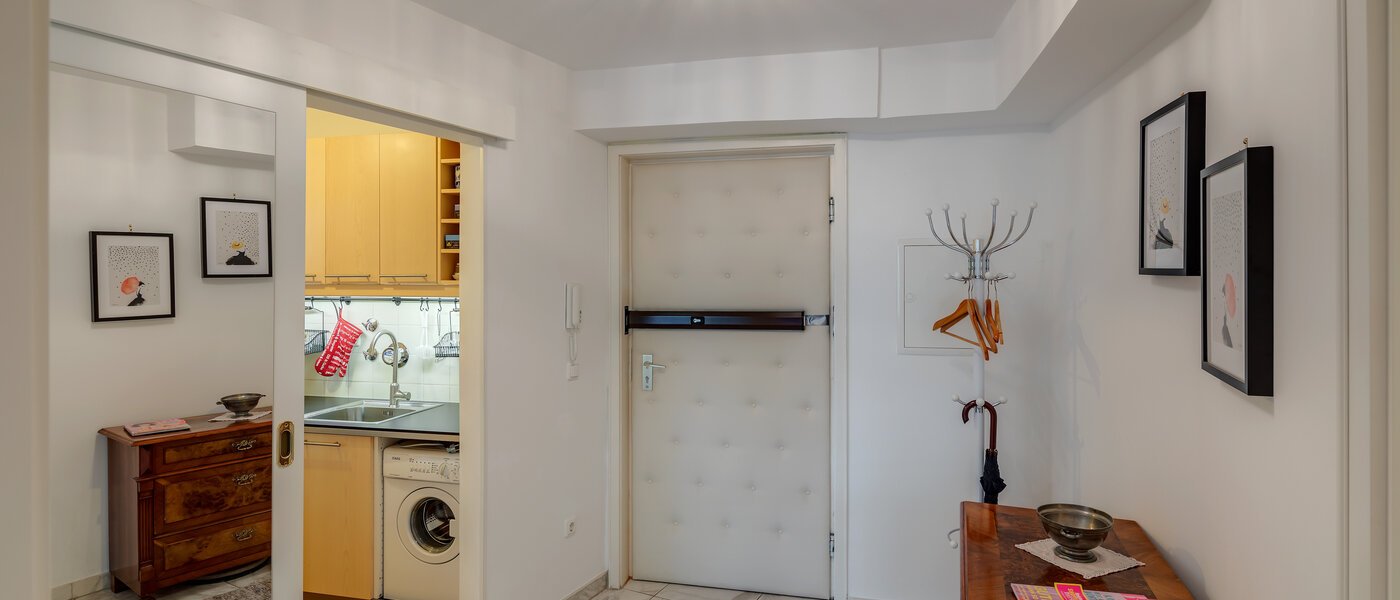 квартира München Gärtnerplatzviertel 03 коридор 11662