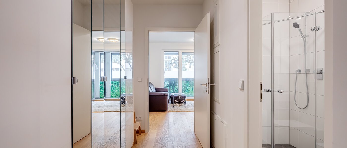 квартира München Bogenhausen 01 коридор 11684