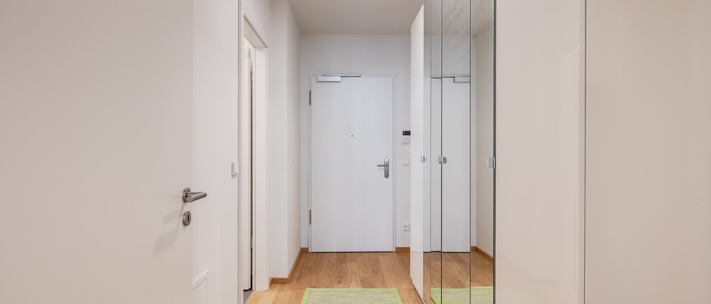 квартира München Bogenhausen 02 коридор 11684