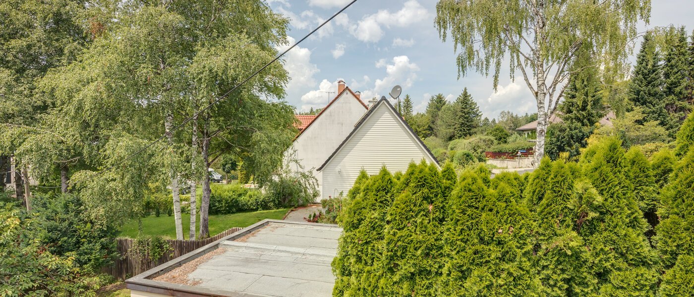 мансардная квартира Feldafing Tutzing 05 вид из окна 11697