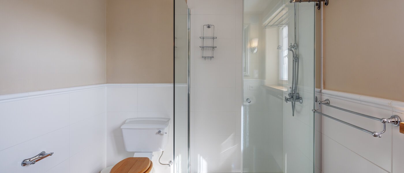 квартира с садом Feldafing 02 ванная комната 11698