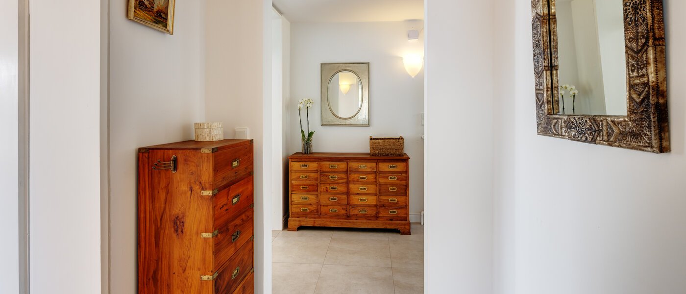 квартира с садом Feldafing 05 коридор 11698