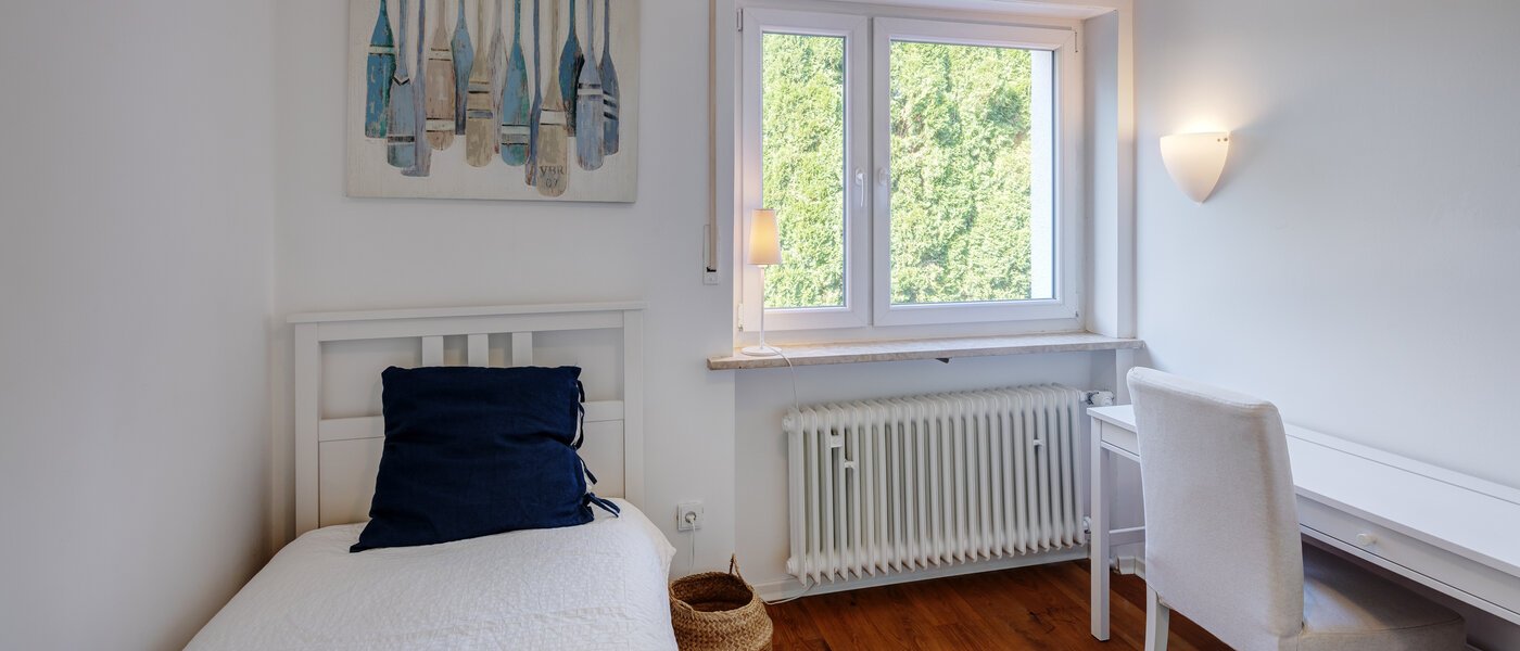 квартира с садом Feldafing 01 2-я спальная комната 11698