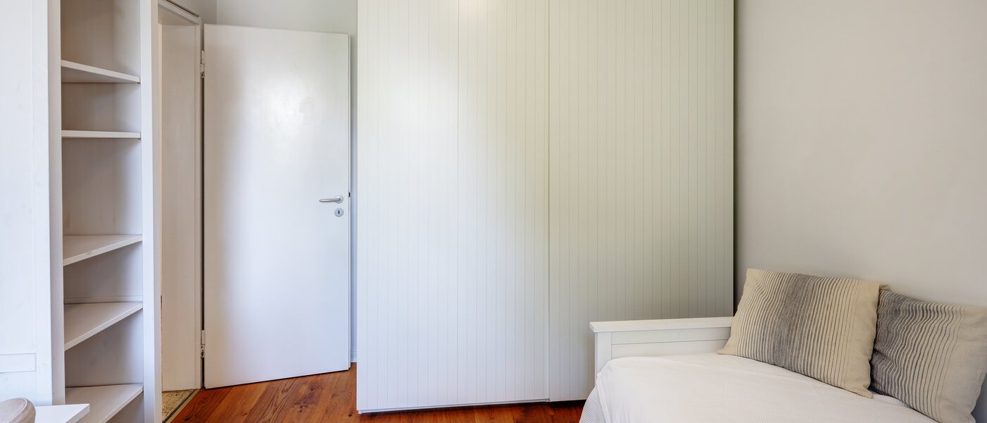 квартира с садом Feldafing 03 2-я спальная комната 11698